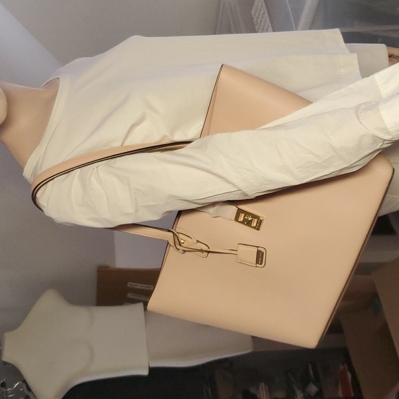 Michael Kors Bags Nwt Michael Kors Karson Lg Carryall Tote Pebbled